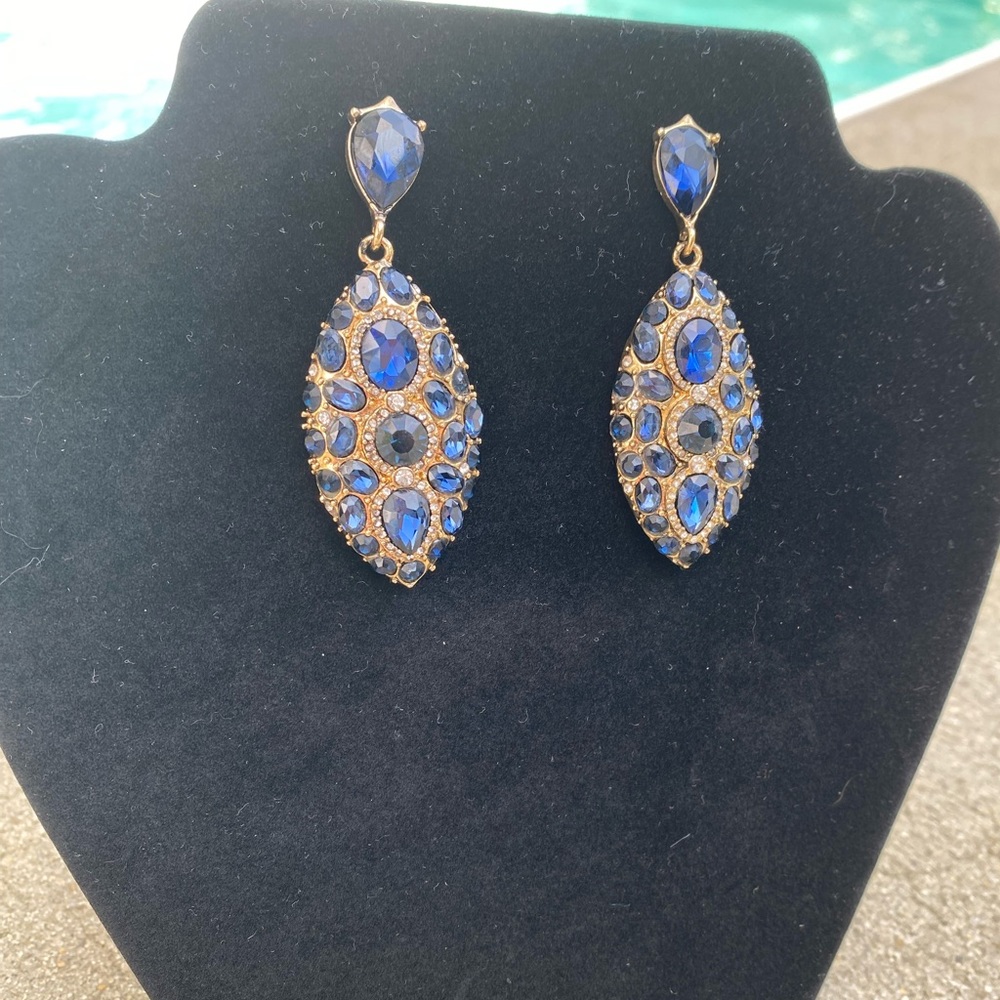 Stunning Eye Candy LA Statement Earrings NWT!